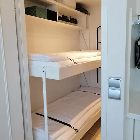 Zee En Zicht Apartment *