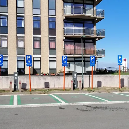 Zee En Zicht Apartment *